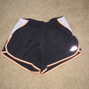 NORTH FACE ATHLETIC SHORTS